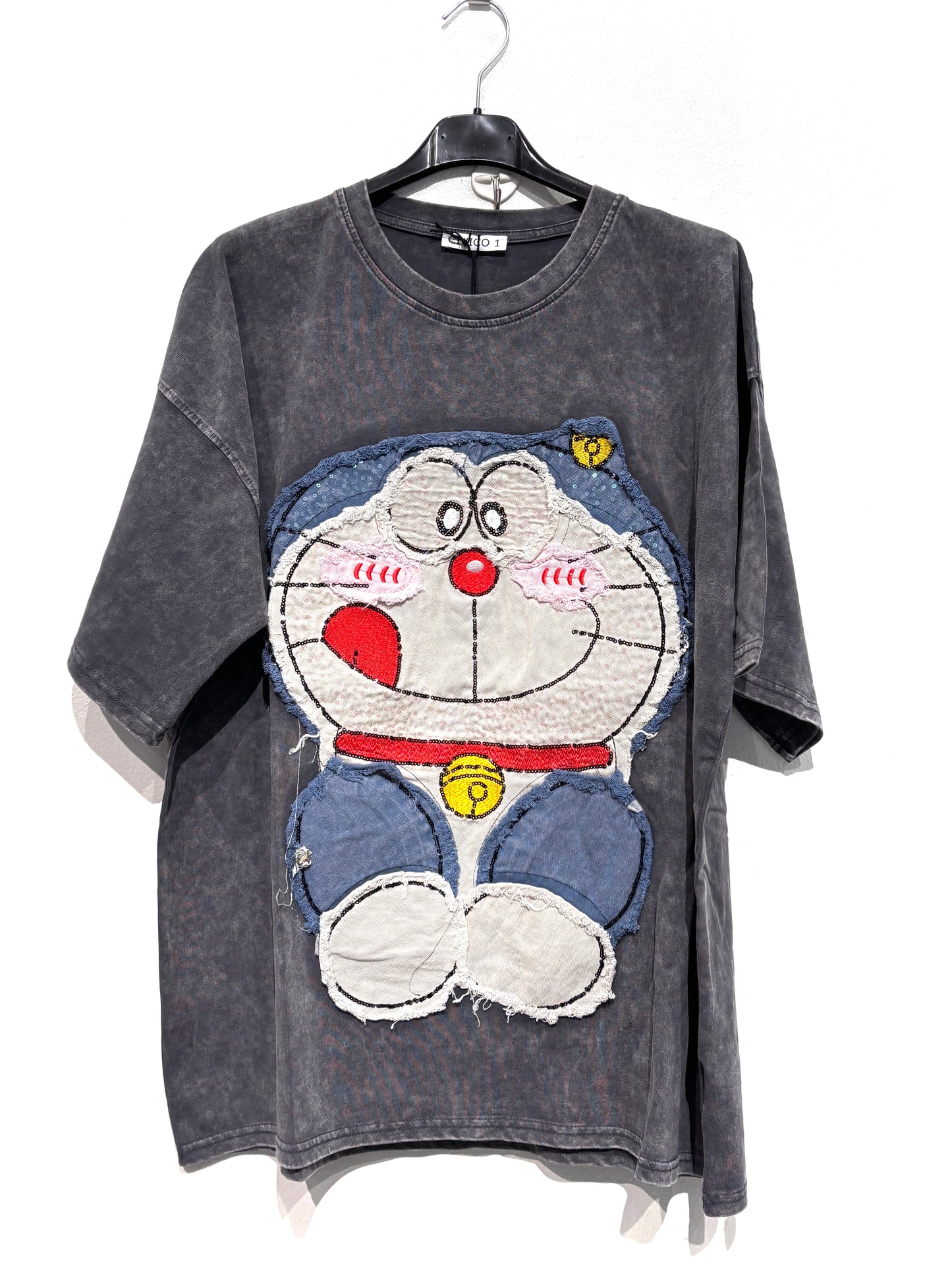 Gray T-shirt with Cat Print