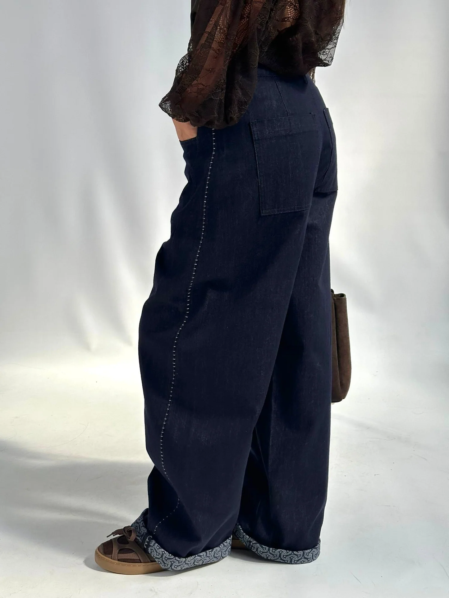 Wide-Leg Jeans with Printed Hem