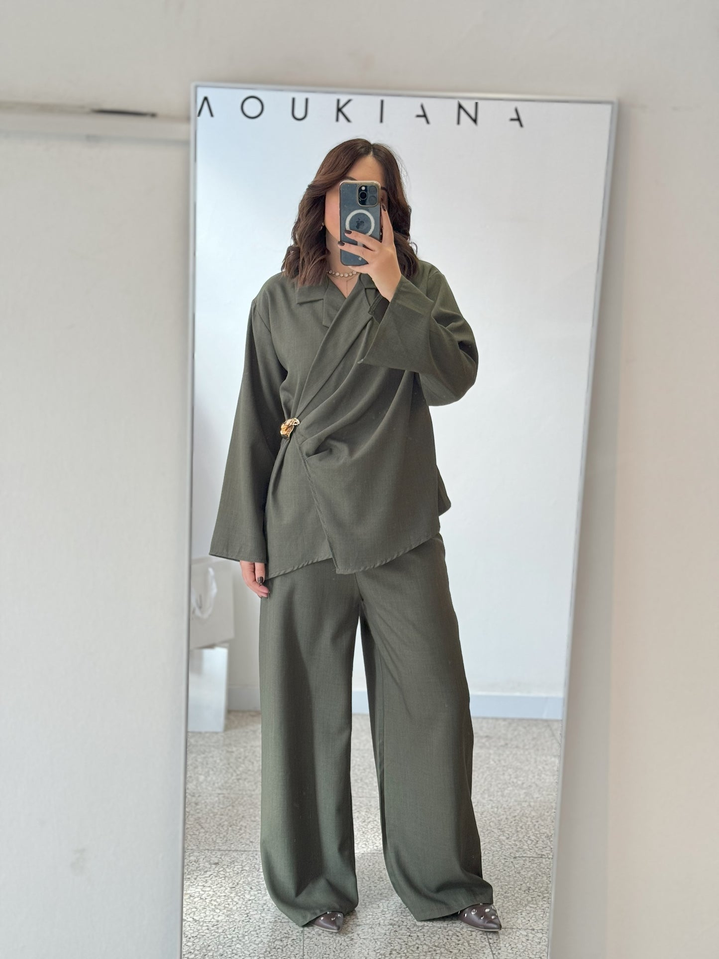 Set in Khaki