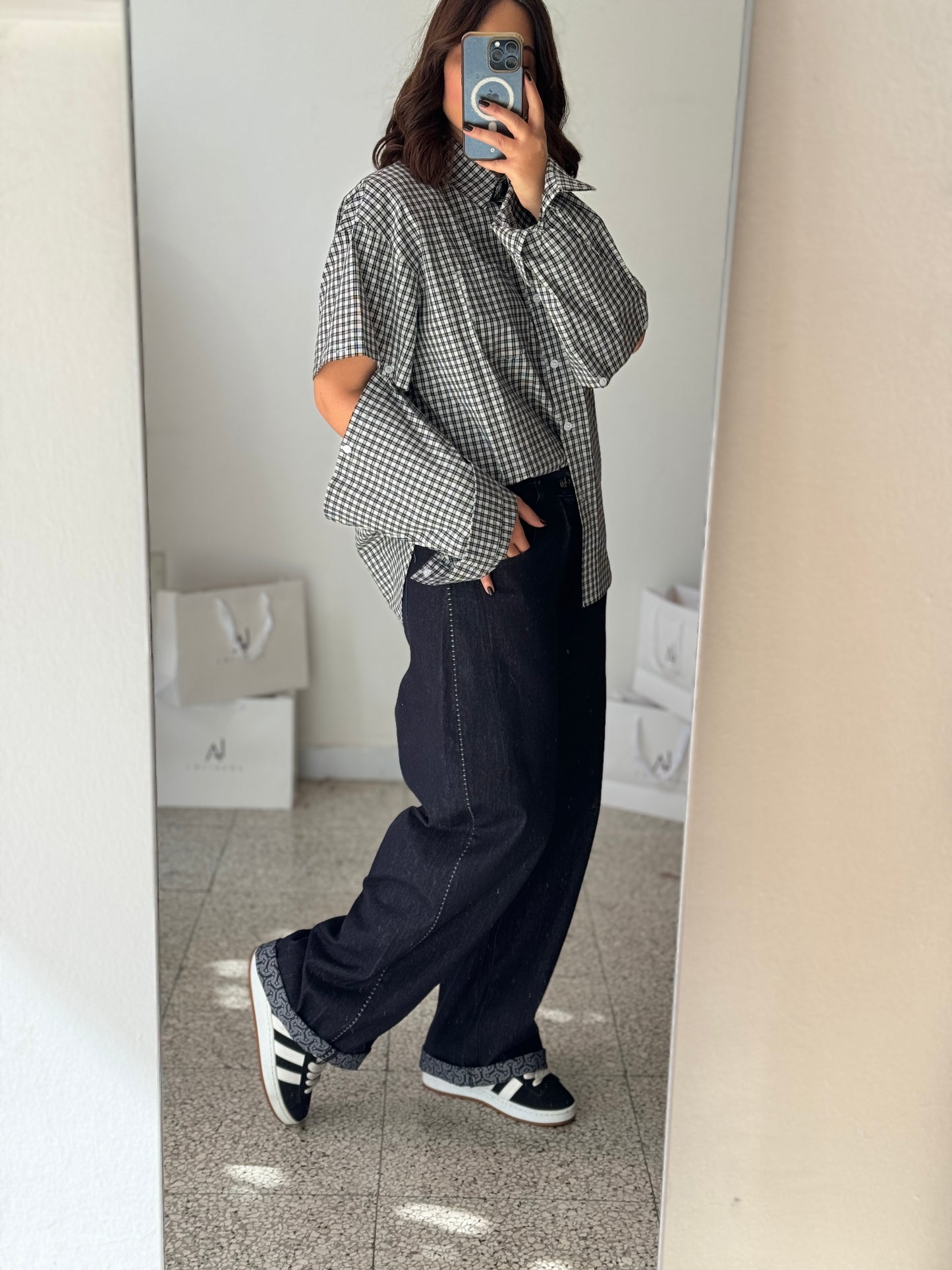 Wide-Leg Jeans with Printed Hem