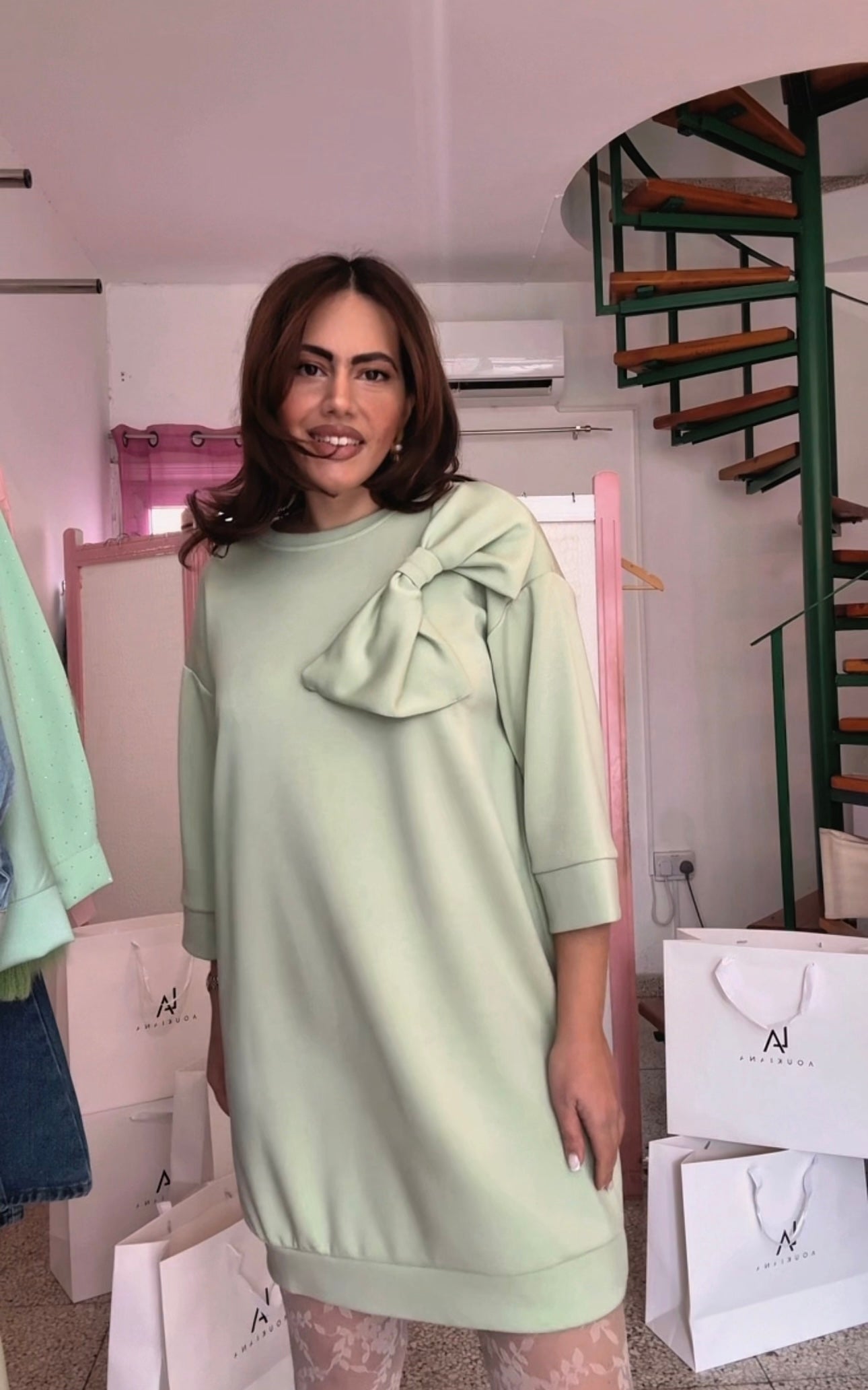Sweatshirt Dress with Bow in Green