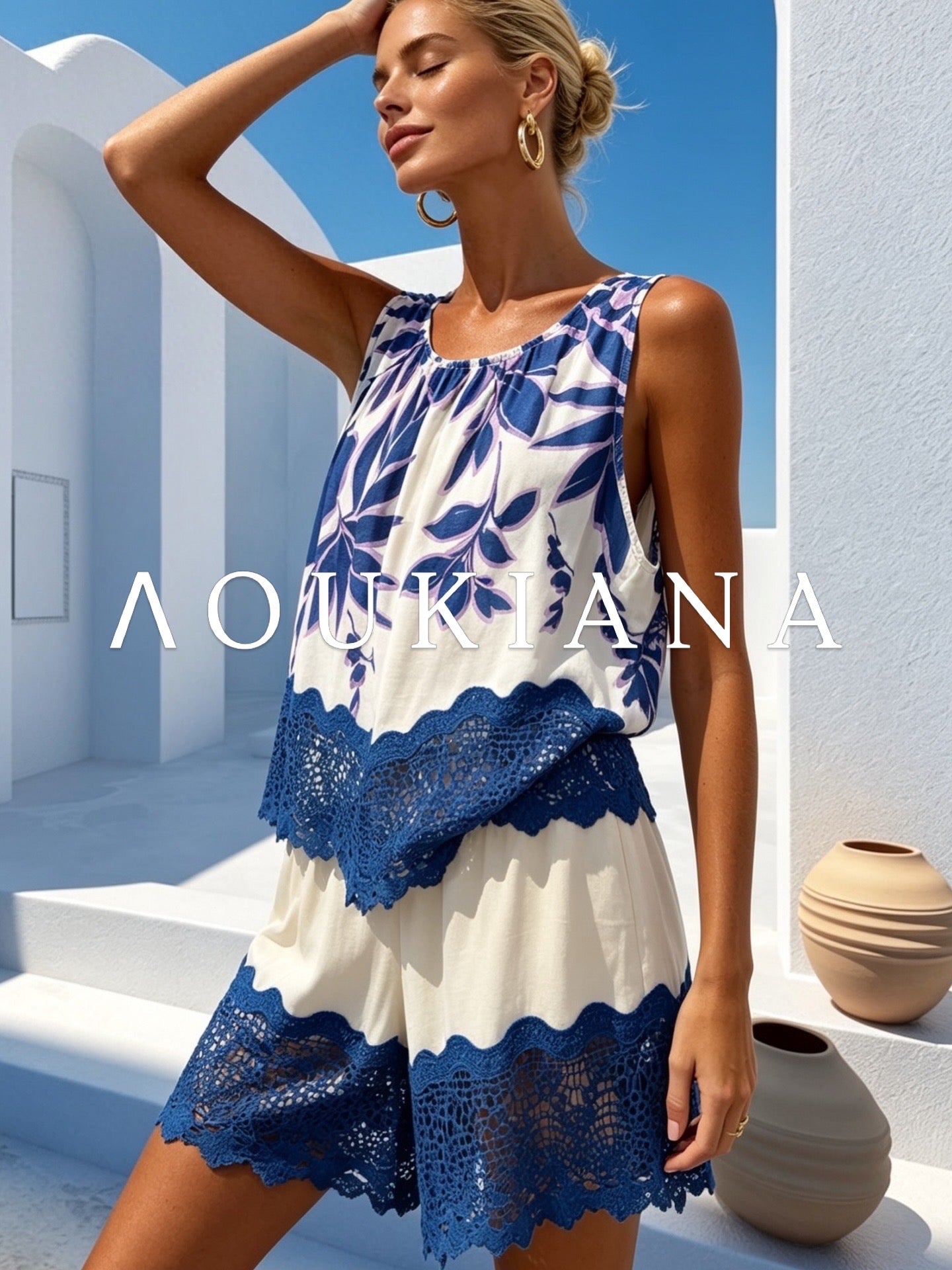 Lace set with blue details