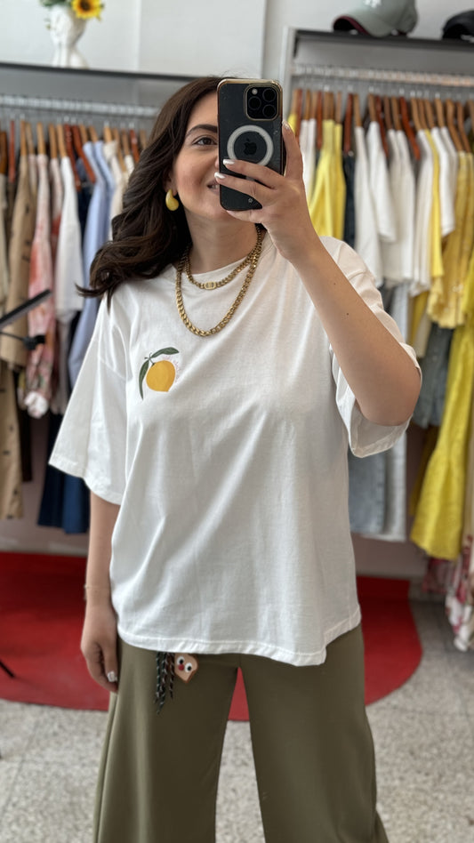 T-Shirt with Lemon Detail