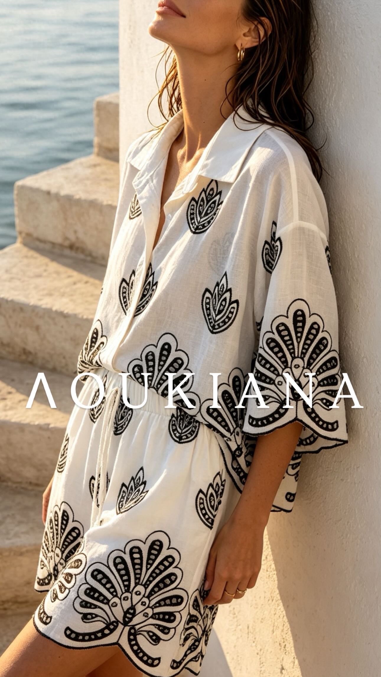 Summer Set in Black & White