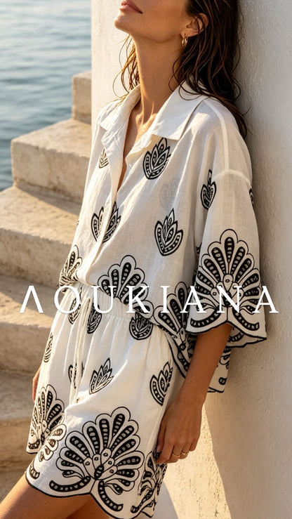 Summer Set in Black & White