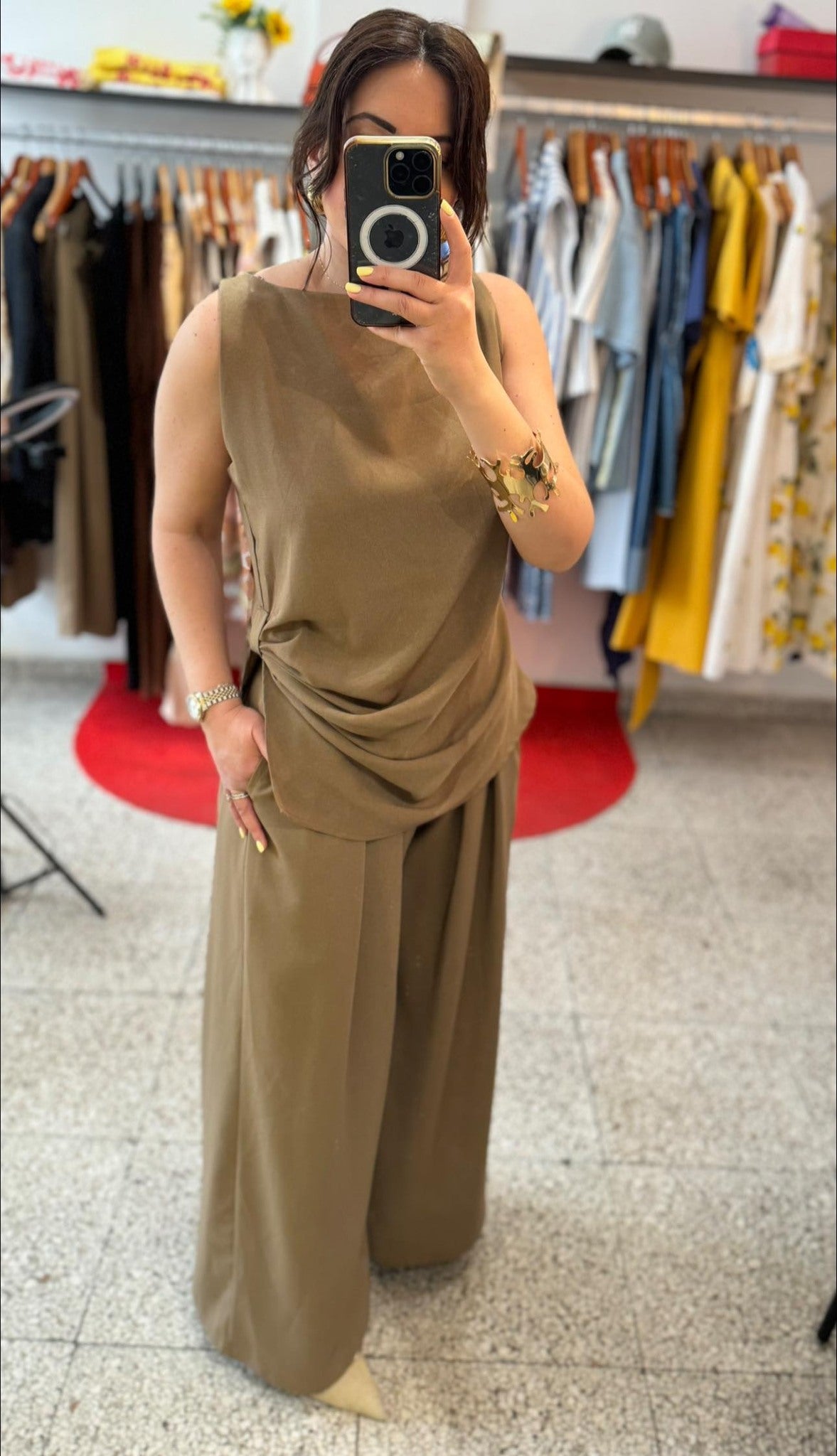 Relaxed Set in Olive Green