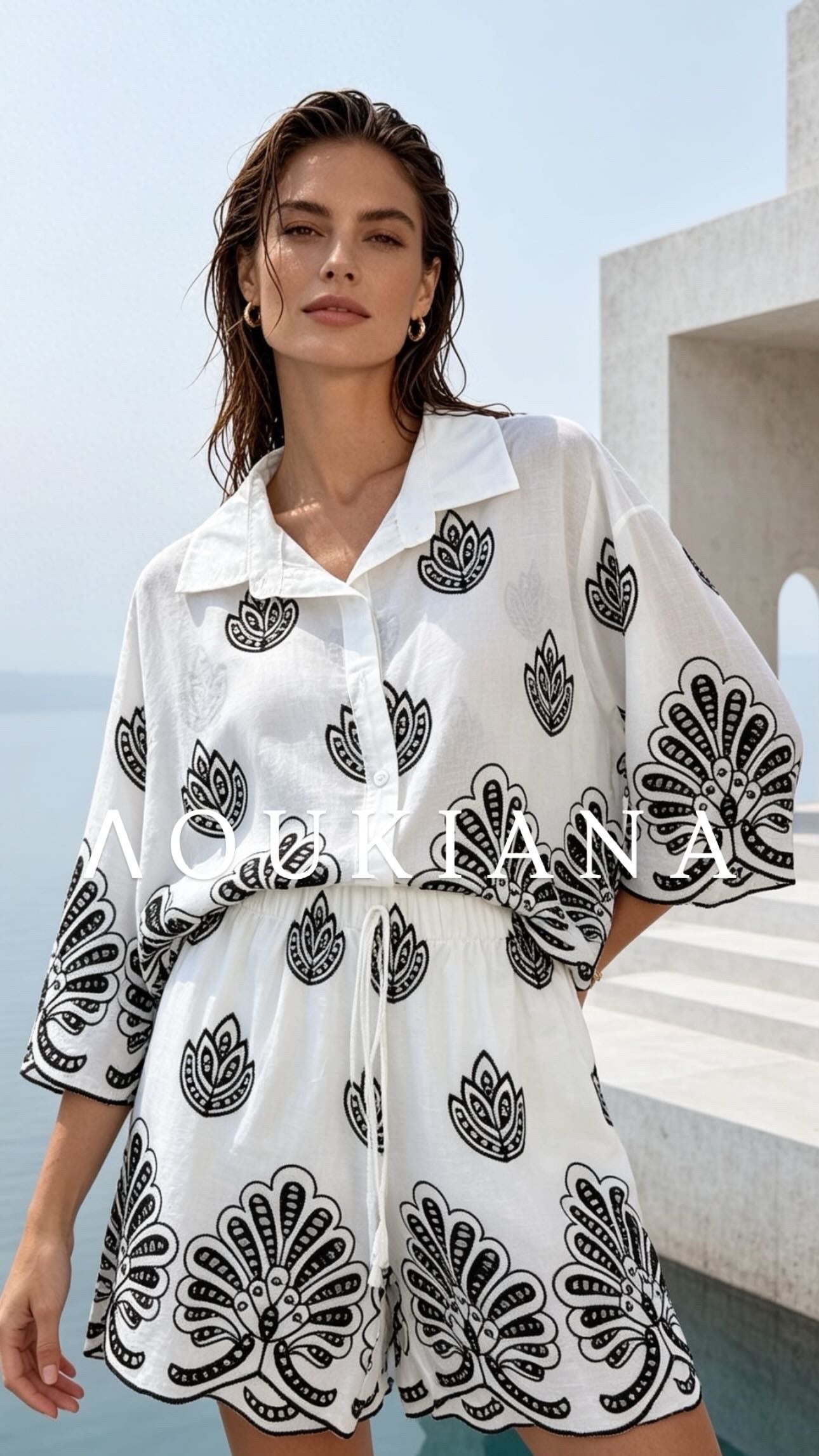 Summer Set in Black & White