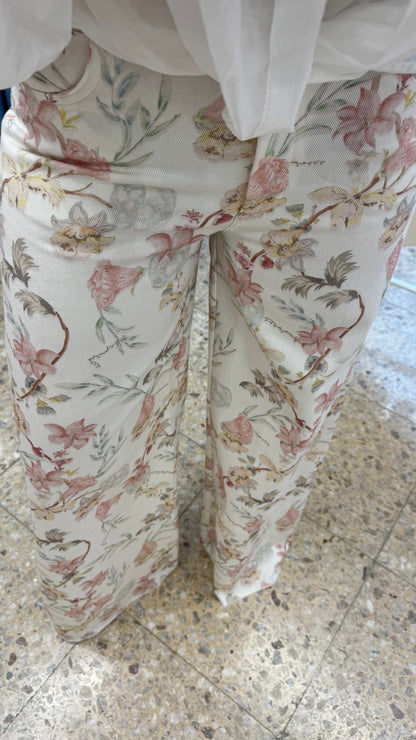 Wide Jeans in Flower Print