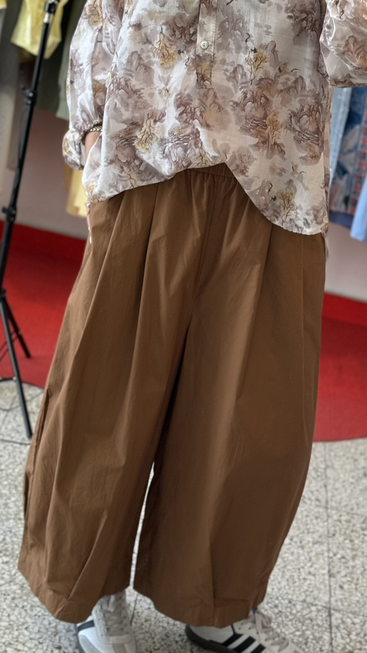 Wide Leg Trousers in Camel