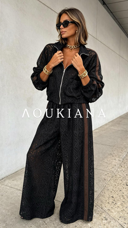 Lace set in black colour