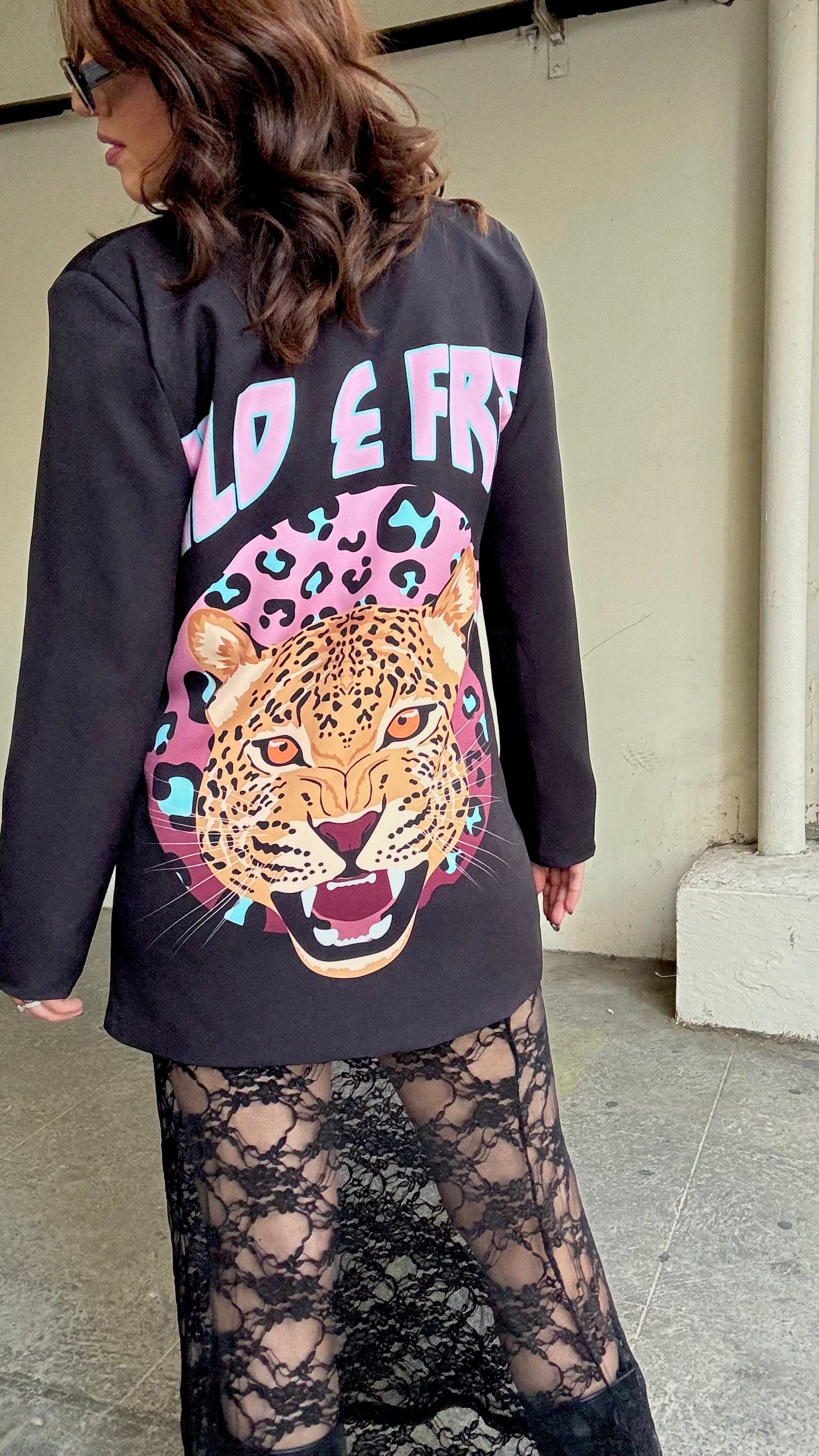Wild blazer in black