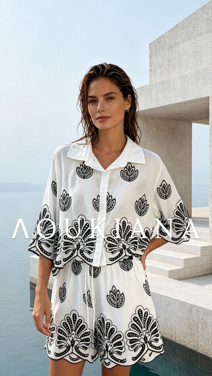 Summer Set in Black & White