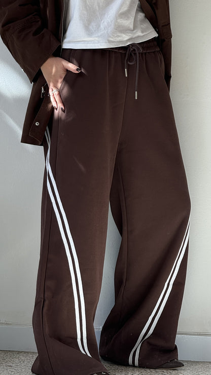 Wide Leg Joggers in Brown