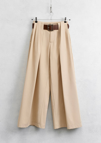 Relaxed Set in Beige