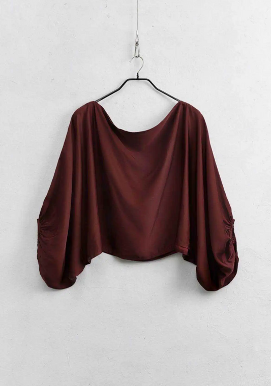 Top with Wide Sleeves in Bordeaux