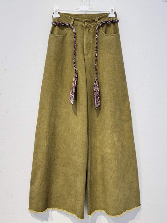 Wide Trousers in Khaki