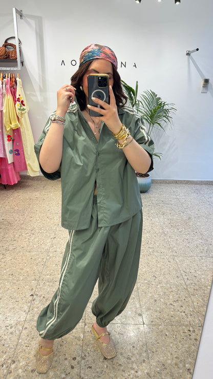 Relaxed Set in Green