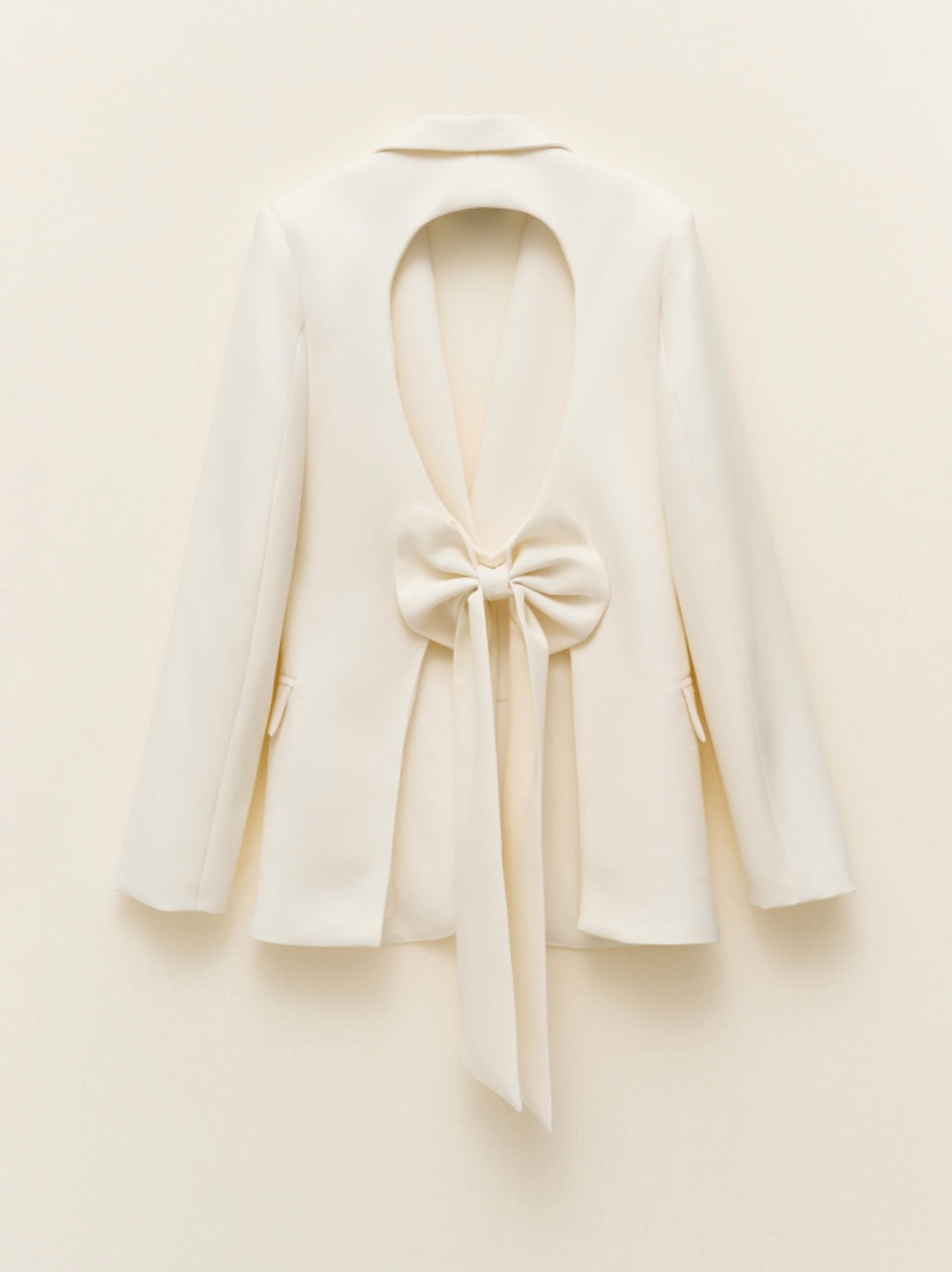 Suit Set with Bow Back in White