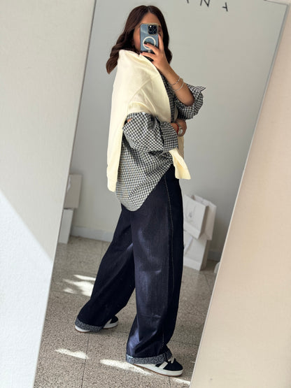 Wide-Leg Jeans with Printed Hem