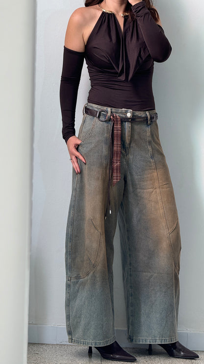 Wide Jeans in Dirty Style
