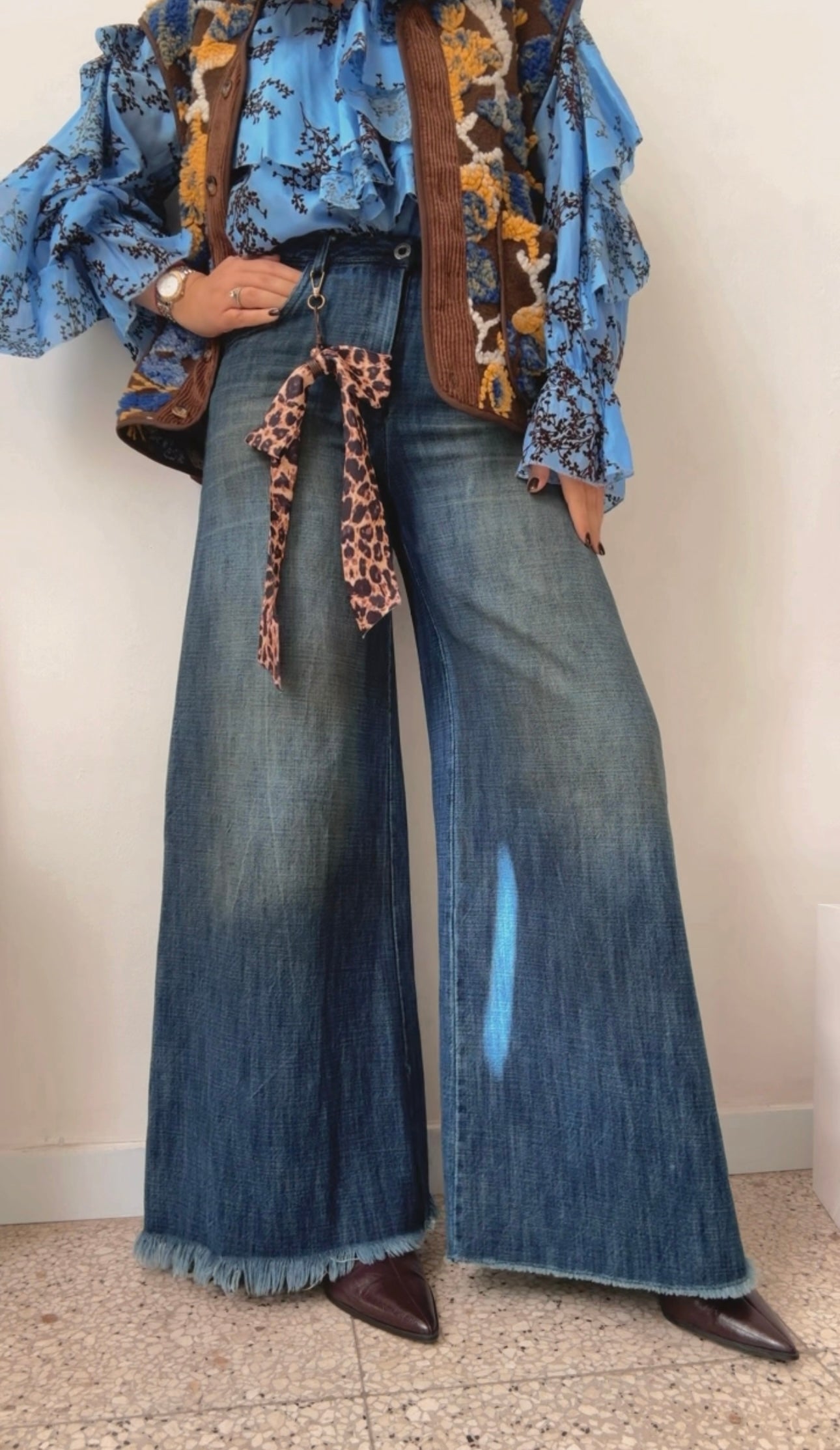 Wide Jeans with Washed Effect