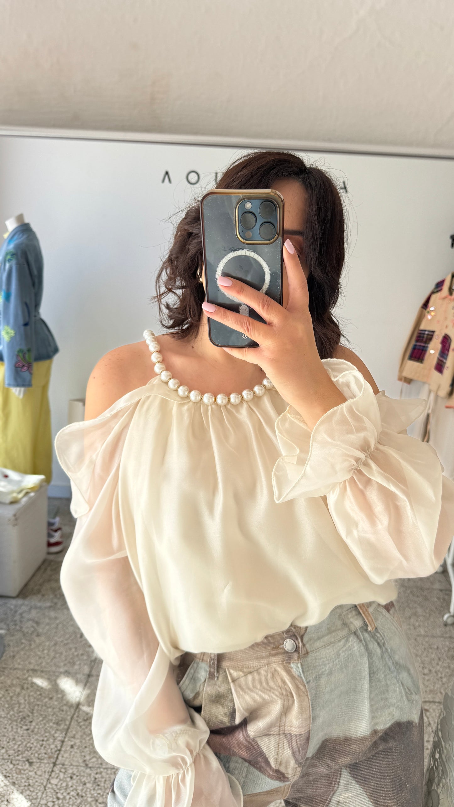 Blouse with Pearls in Cream