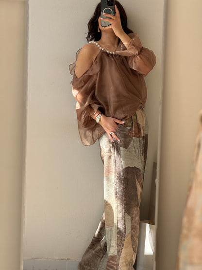 Blouse with Pearls in Brown