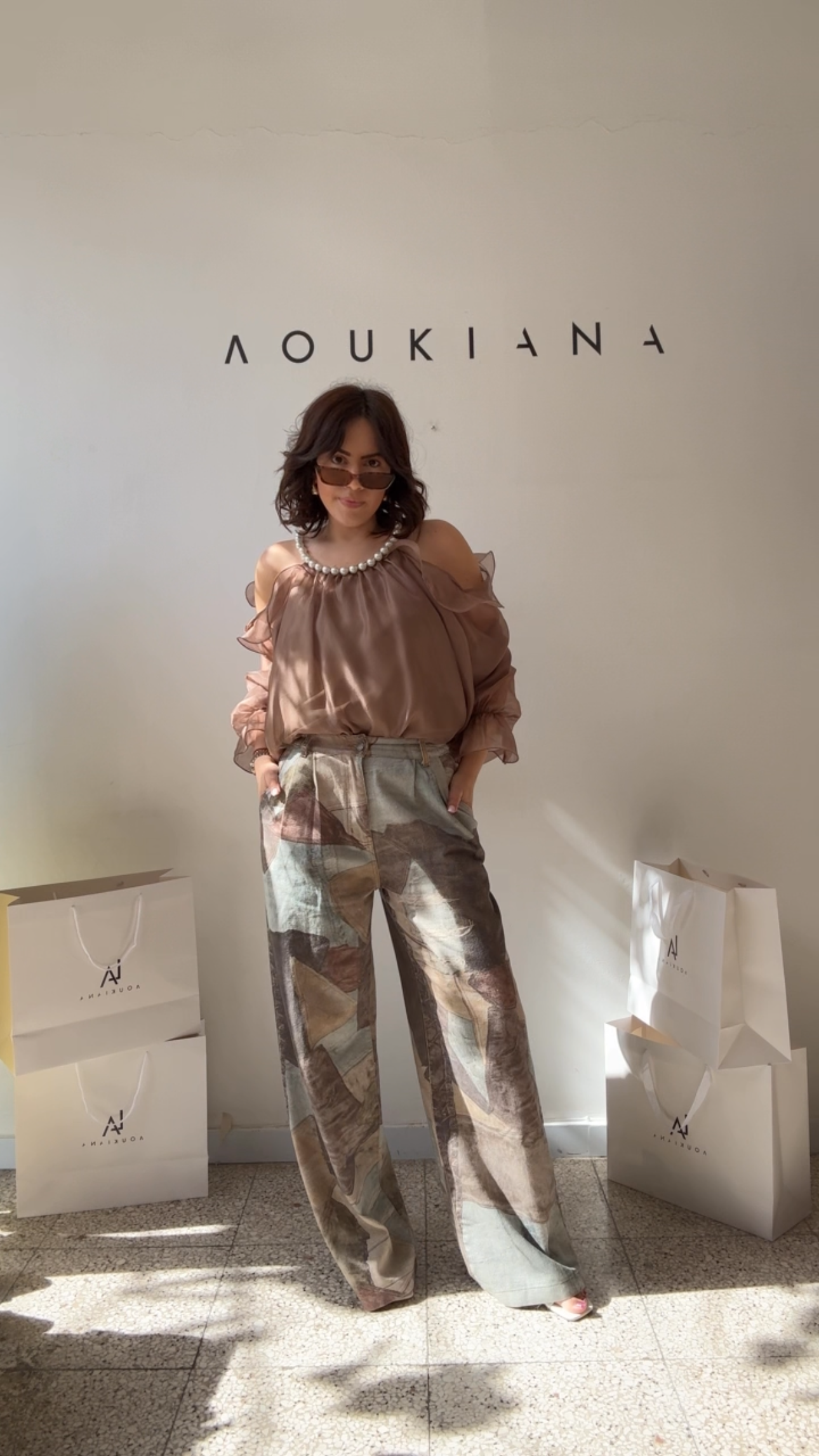 Blouse with Pearls in Brown