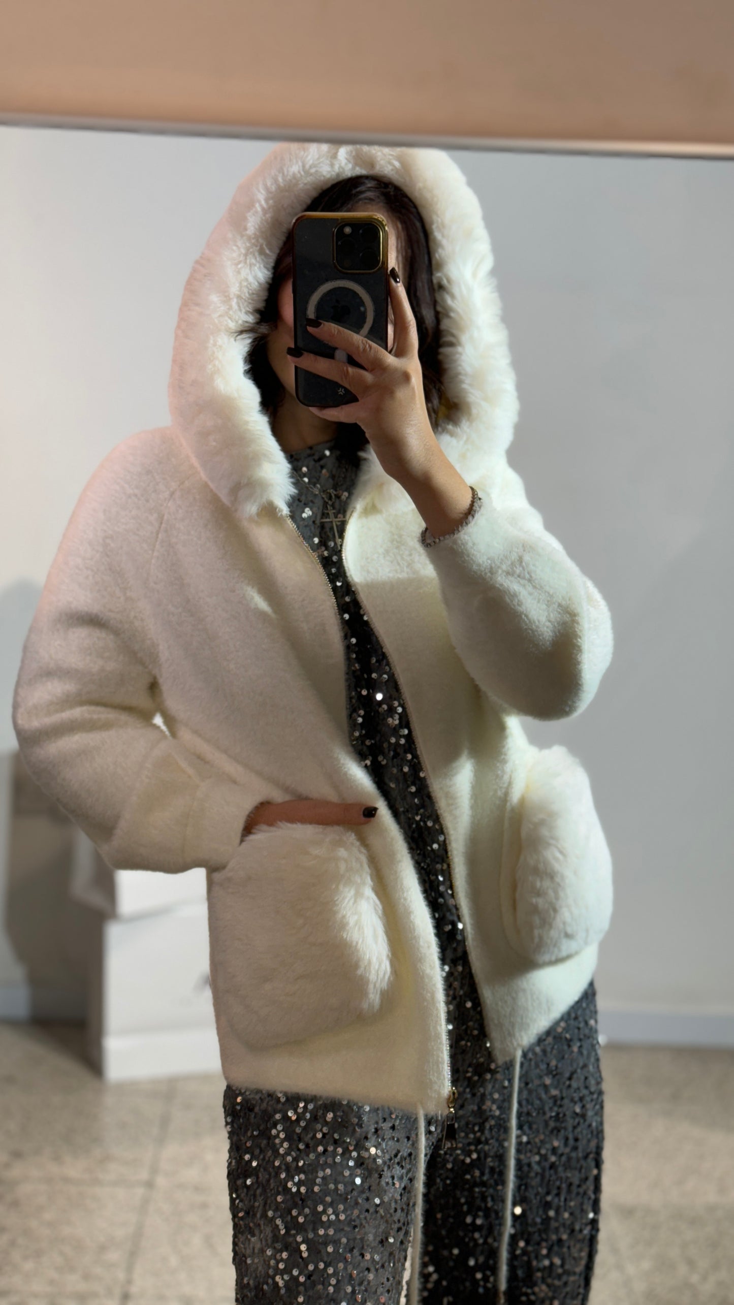 Cozy Fur Jacket in Cream