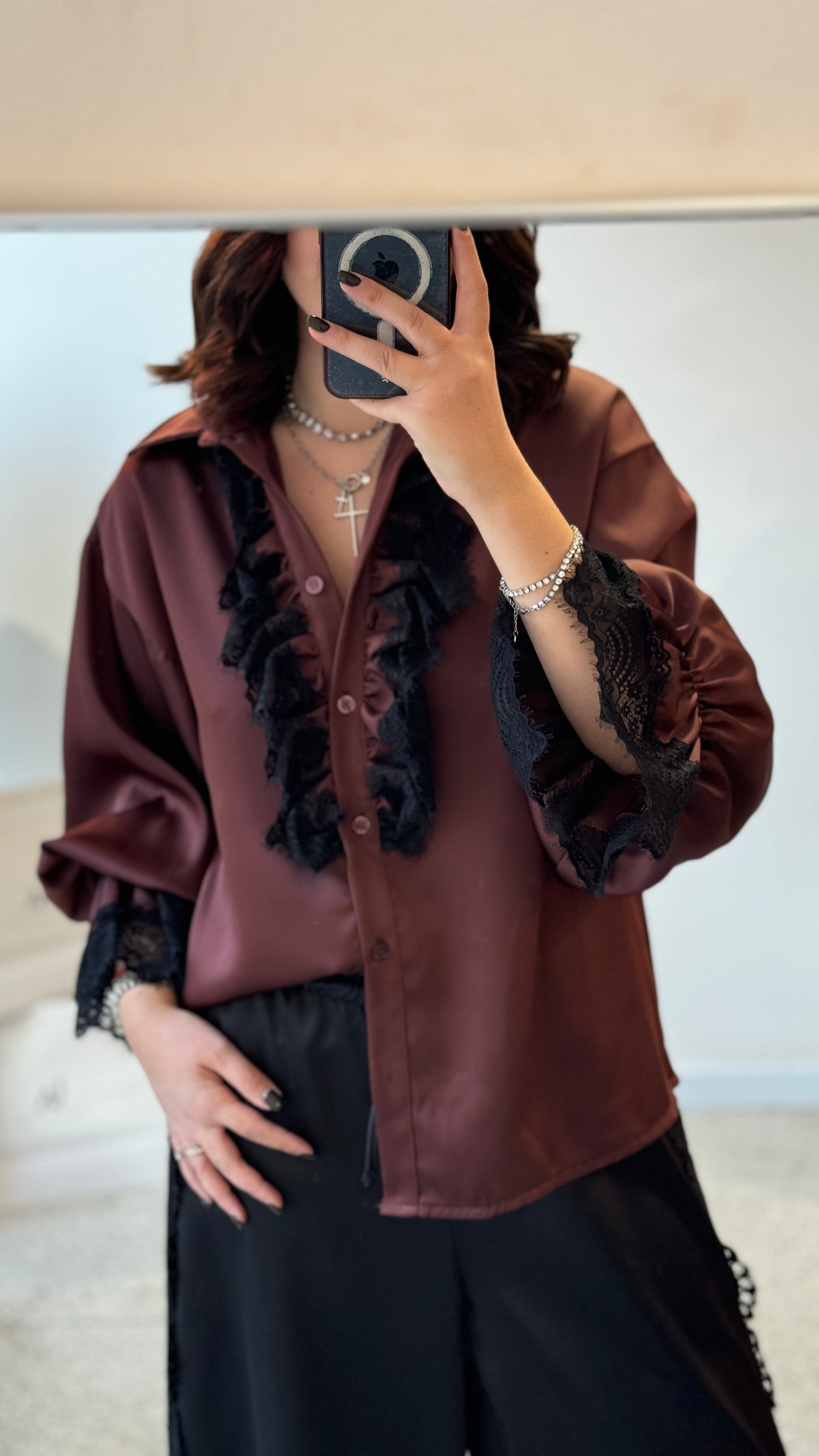 Shirt with Lace Details in Bordeaux