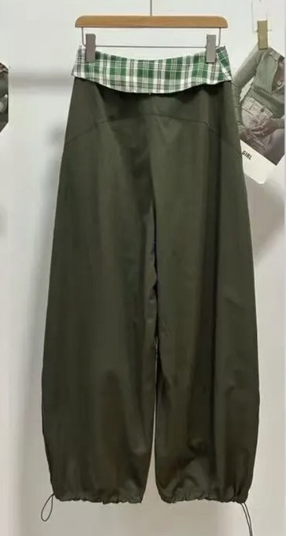 Relaxed Trousers in Khaki