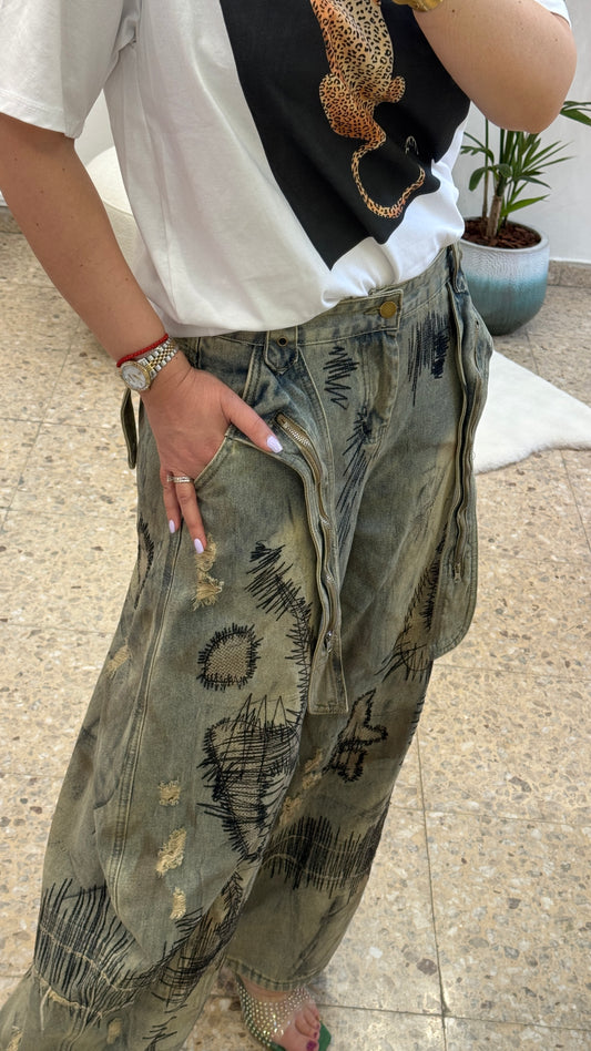 Stitched Jeans in Washed Blue