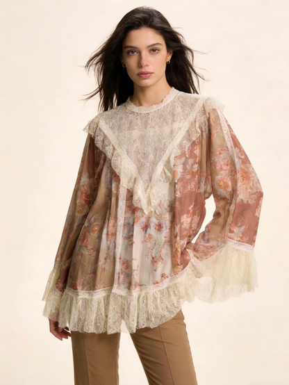 Lace Blouse in Romantic Print