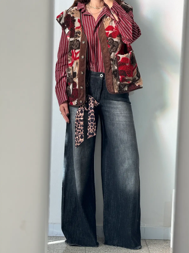 Wide Jeans with Washed Effect