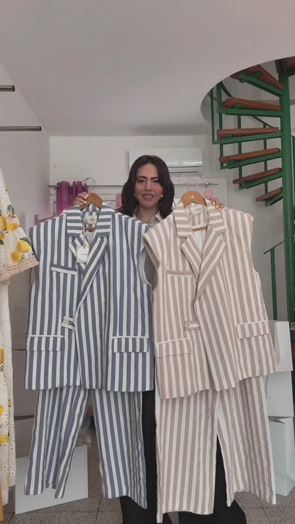 Set in Blue Stripe