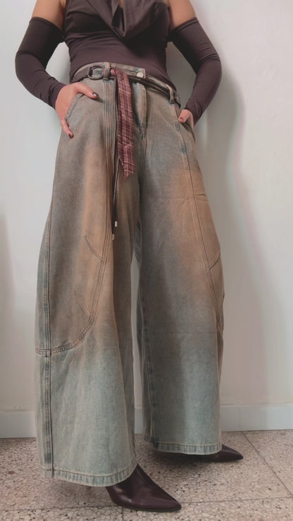 Wide Jeans in Dirty Style